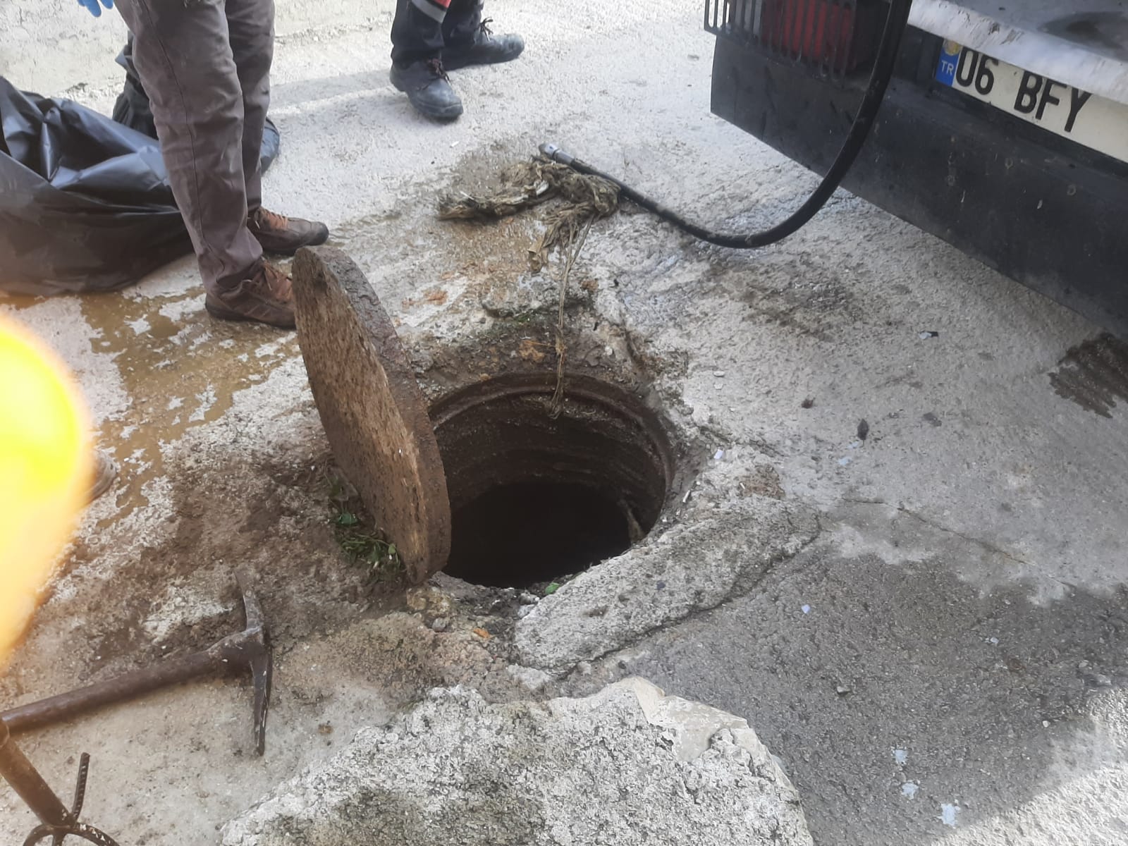 Kanalizasyon Gideri Açma